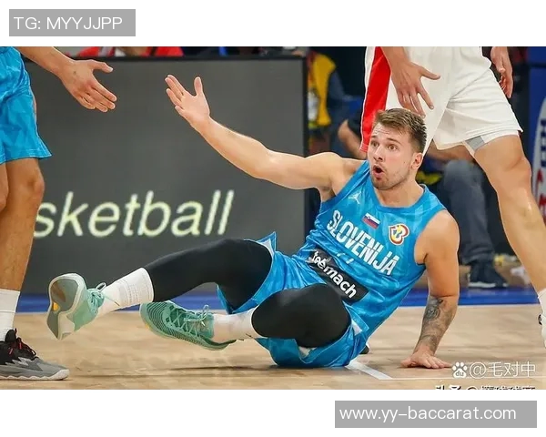 东契奇首节表现轻松自如7投4中斩获13分2板3助1断1帽展现全能实力